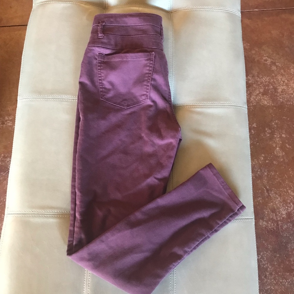 Refuge Hi-waist jeans. Size 8